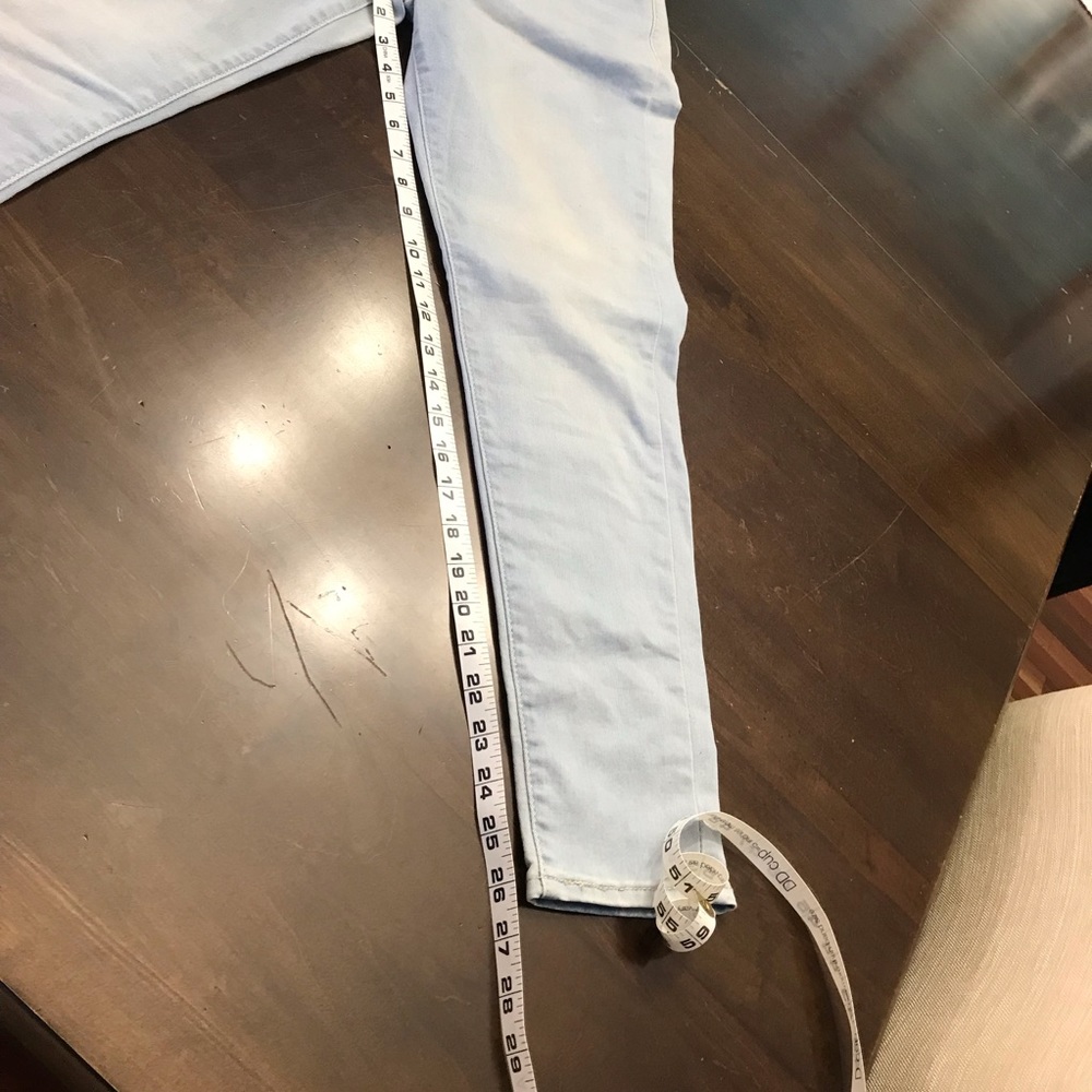 SOLD Levi 710 super skinny Jeans - Picture 6 of 10